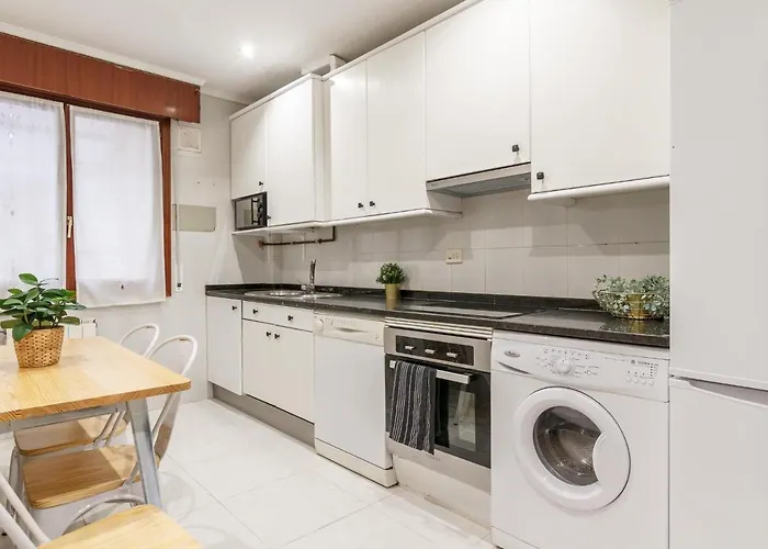 Apartment Amplio Y Recien Reformado En Indautxu Bilbao