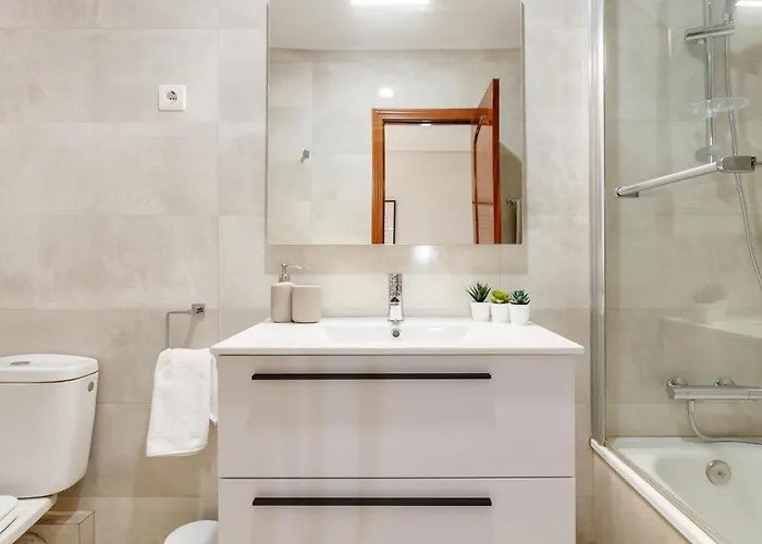 Apartment Amplio Y Recien Reformado En Indautxu Bilbao