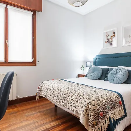 아파트 Amplio Y Recien Reformado En Indautxu