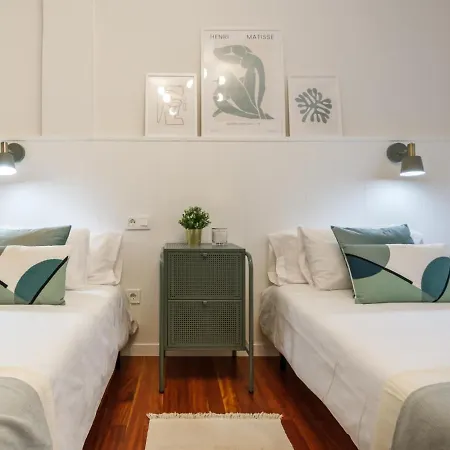 Amplio Y Recien Reformado En Indautxu * 빌바오