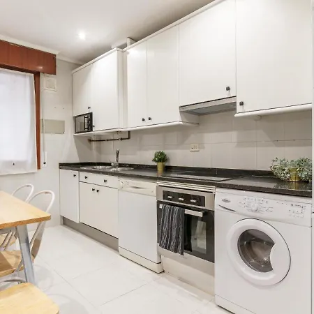 Apartment Amplio Y Recien Reformado En Indautxu Bilbao