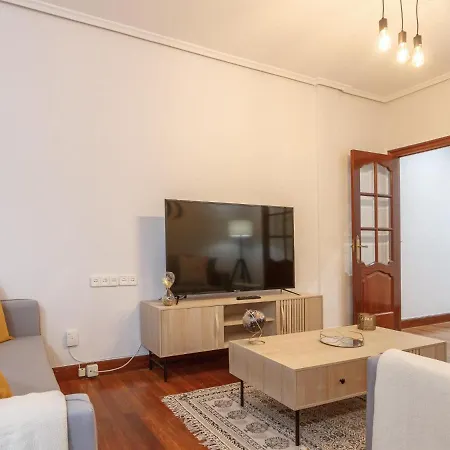 Apartment Amplio Y Recien Reformado En Indautxu Bilbao